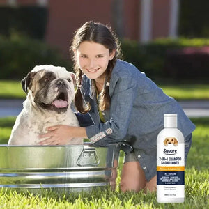 Squore 2-in-1 Natural Dog Shampoo & Conditioner – pH-balanced, sulfate-free, and 100% plant-based moisturizing dog shampoo for sensitive skin. Gently cleanses, hydrates, and deodorizes for a soft, fresh-smelling coat. Safe for dogs and cats of all breeds.