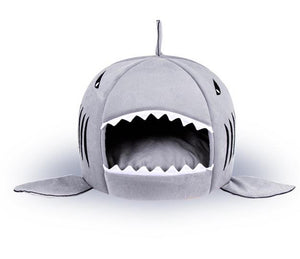 Shark Cat Bed – Cozy Shark-Shaped Cat Bed with Soft Plush Interior, Self-Warming Material, Extra-Thick Cushion, Anti-Slip Bottom for Stability, and Detachable, Washable Cushion – Perfect for Cat Naps and Lounging